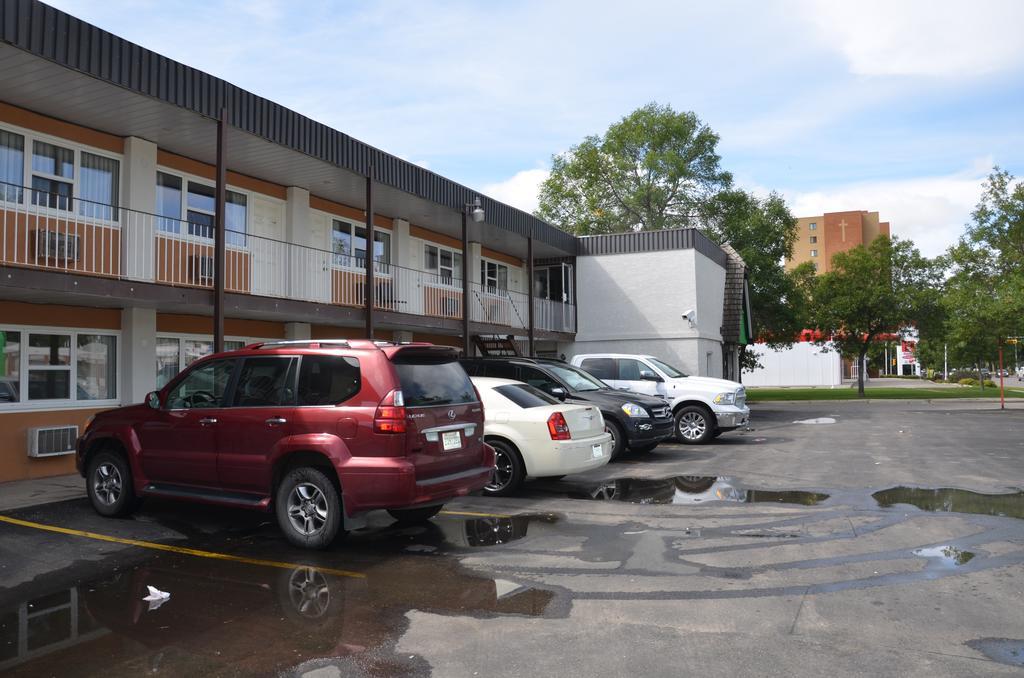 Coachman Inn Regina Exterior photo